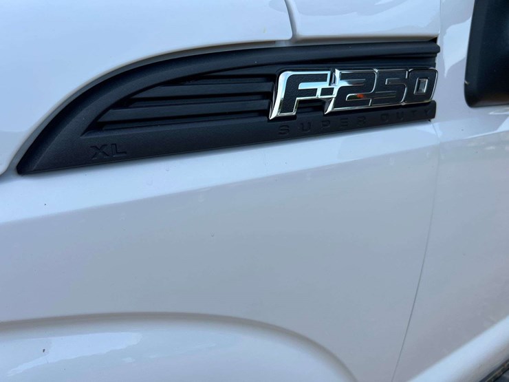 2015-ford-f250-image-11