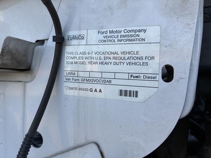 2016-ford-f650-xlt-image-11