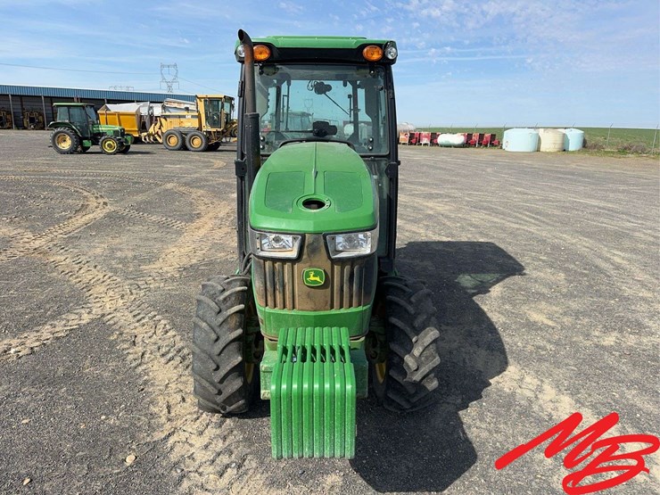 2023-john-deere-5075gn-image-8