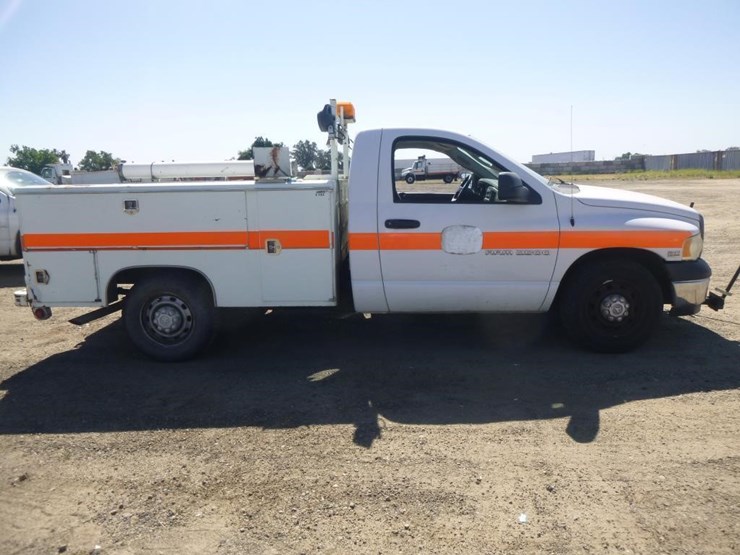 2005-dodge-ram-1500-image-16