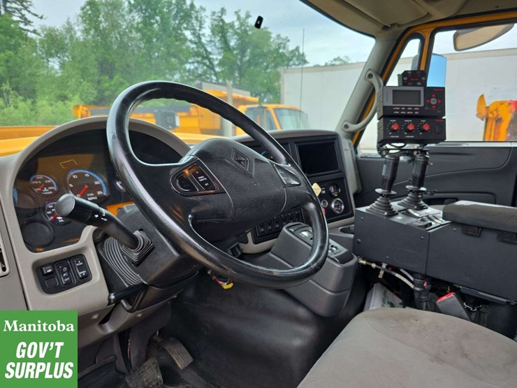 2011-international-workstar-7600-image-19