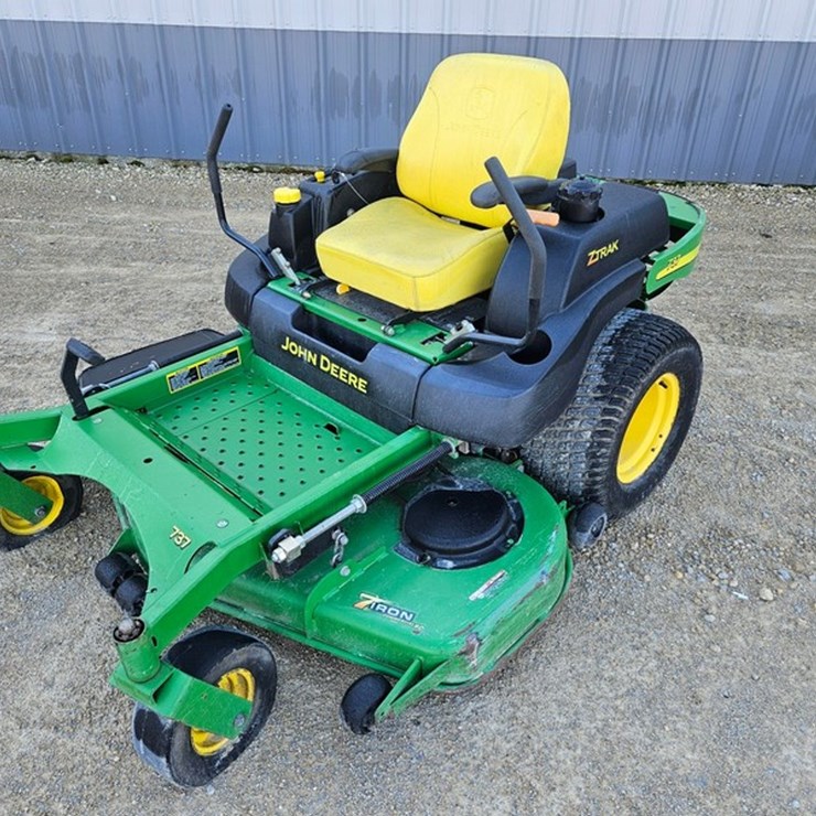 JOHN DEERE 737