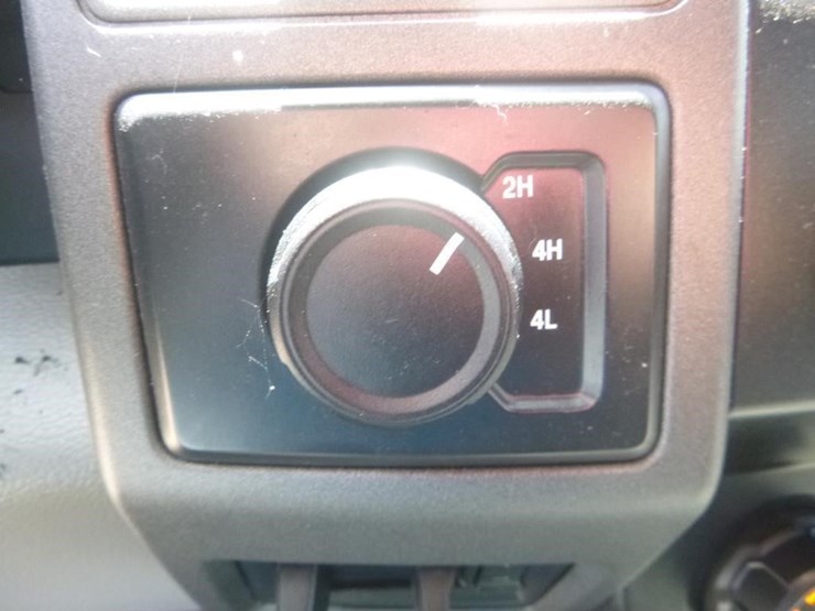 2020-ford-f350-image-14