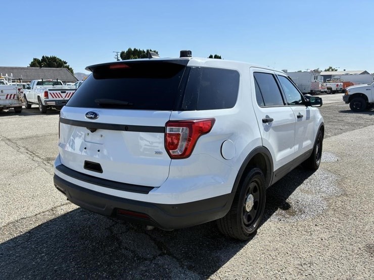 2018-ford-explorer-police-interceptor-image-3
