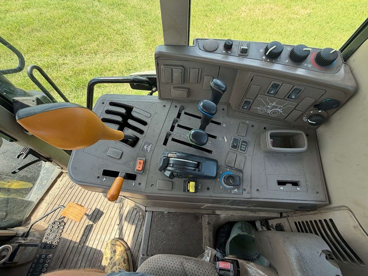 2019-john-deere-6155m-image-25
