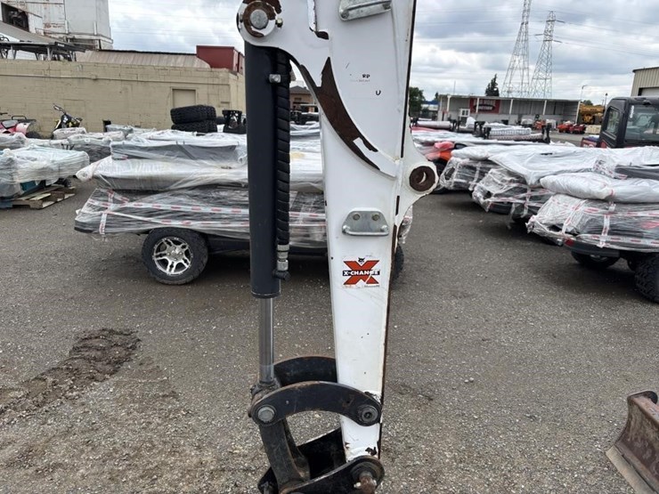 2021-bobcat-e26-image-17