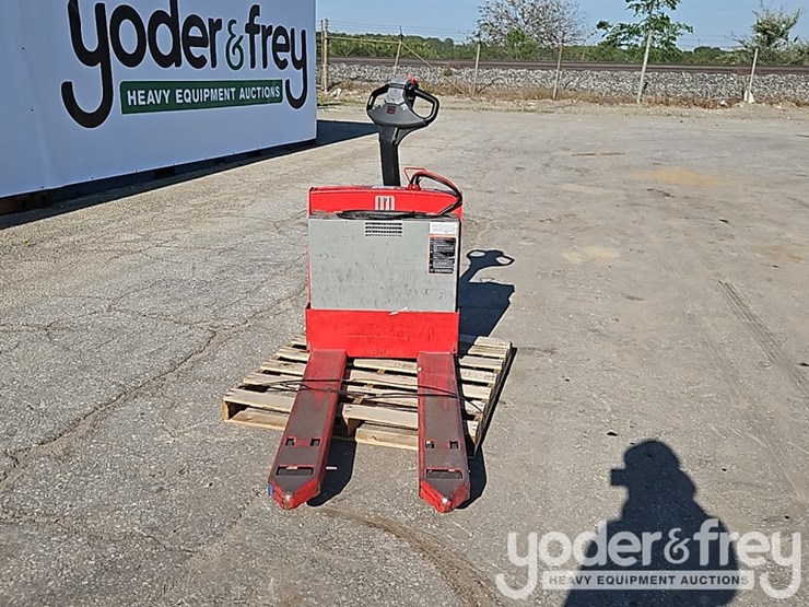 2014-raymond-102tf45l-image-7