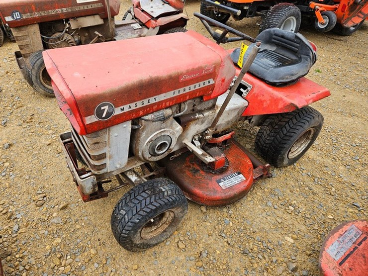 massey-ferguson-7-image-1