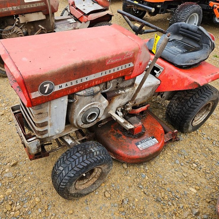 MASSEY-FERGUSON 7
