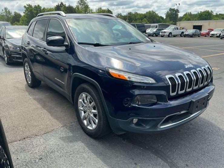 2015-jeep-cherokee-limited-image-1