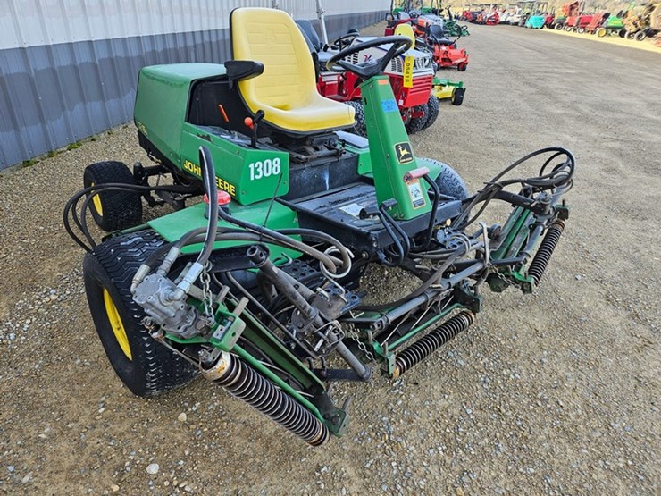 john-deere-3215a-image-7