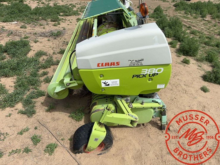 2014-claas-380-image-4