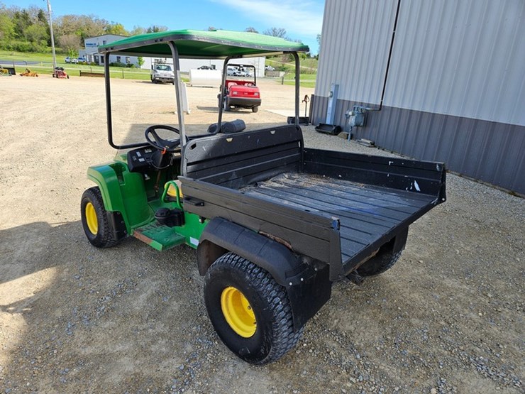 john-deere-gator-image-3