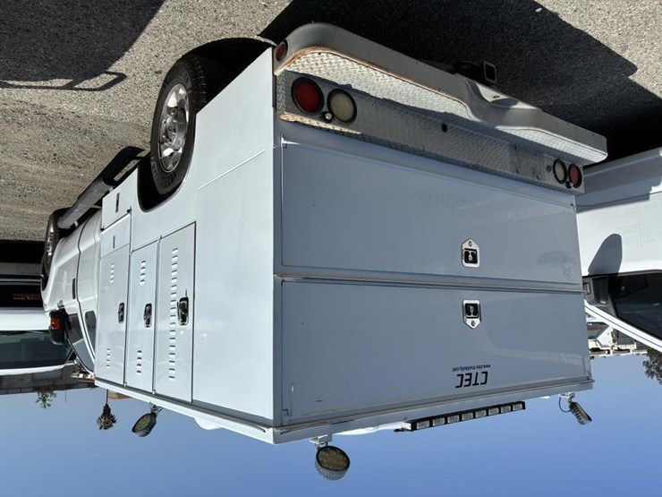 2014-ford-f350-image-3