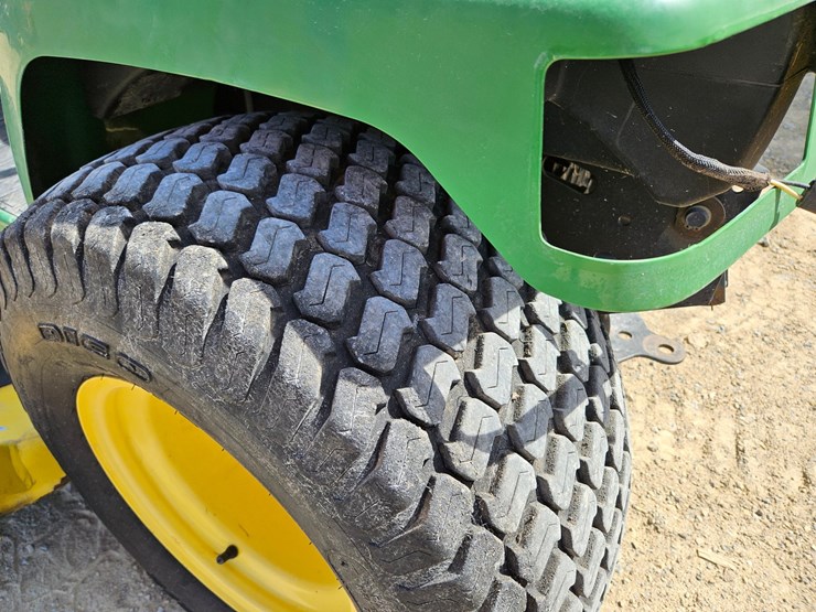 john-deere-425-image-16
