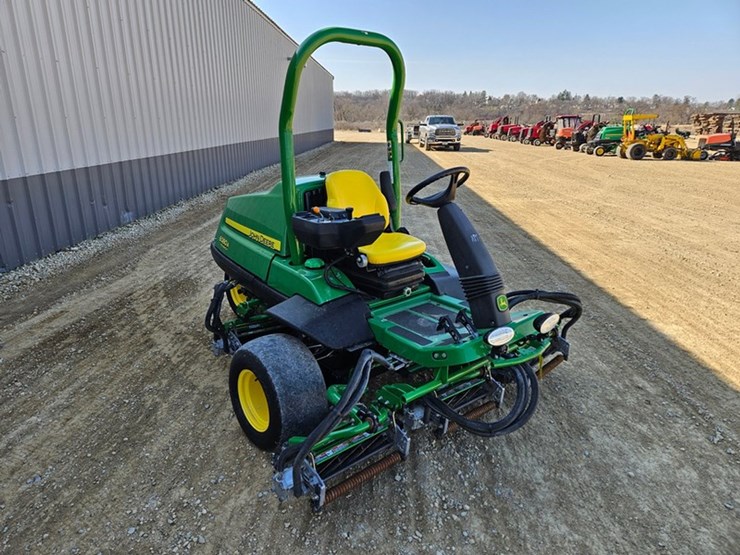 john-deere-6080a-image-7