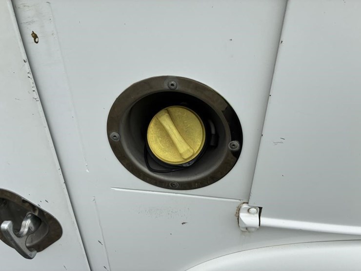 2013-ford-f250-sd-image-6