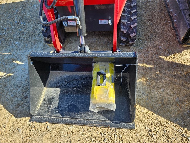 #5123-•-2026-agt-ysrt14-mini-skid-loader-image-9