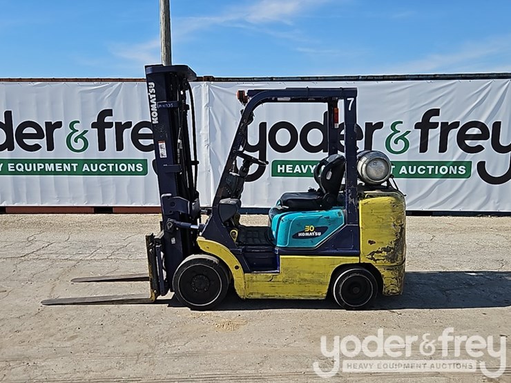2002-komatsu-fg30sht-12-image-2