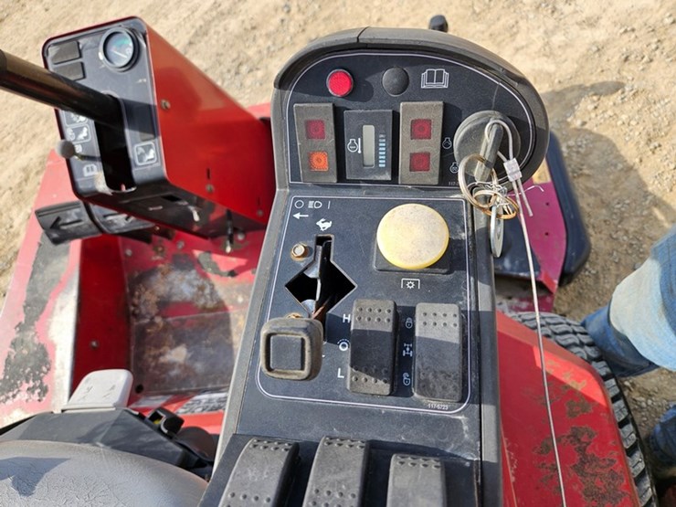 #5037-•-toro-ground-master-4000d-4x4-wide-area-mower-image-24