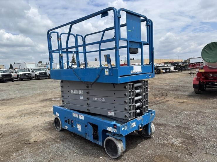 2019-genie-gs4047-image-2