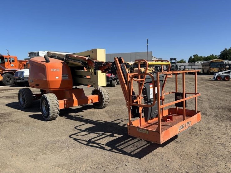 2019-jlg-450aj-image-2