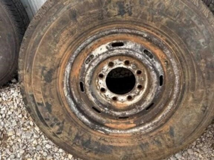 3---tires-,-see-description-image-2