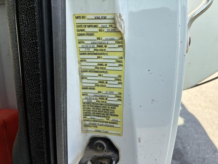 2015-ford-f750-image-22