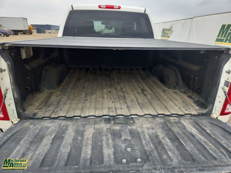 2012-gmc-sierra-1500-slt-image-5