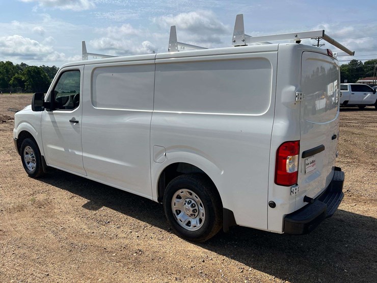 2018-utility-van-image-2