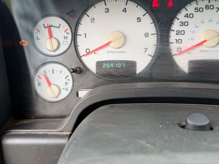2002-dodge-ram-1500-image-13