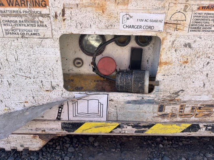 2005-custom-equipment-hb1030-image-6