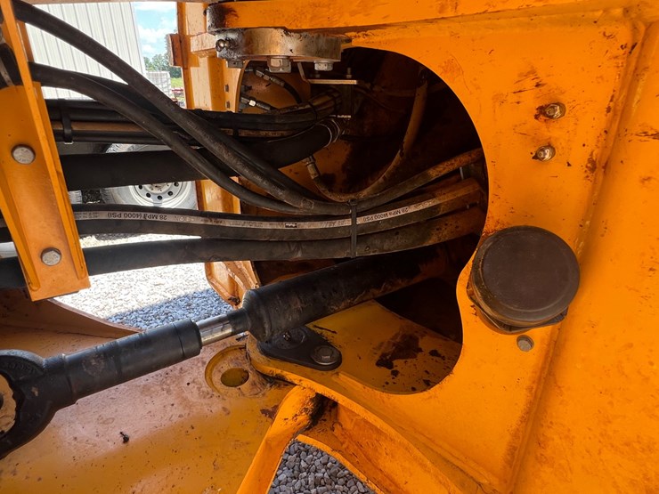 2023-jcb-437zx-image-8
