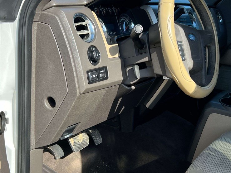 2010-ford-f150-image-32