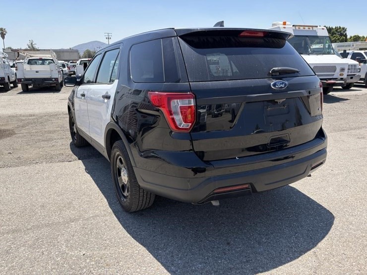 2019-ford-explorer-police-interceptor-image-4