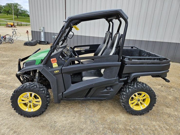 john-deere-gator-image-2