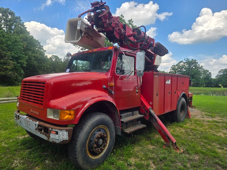 1990-international-4900-image-2