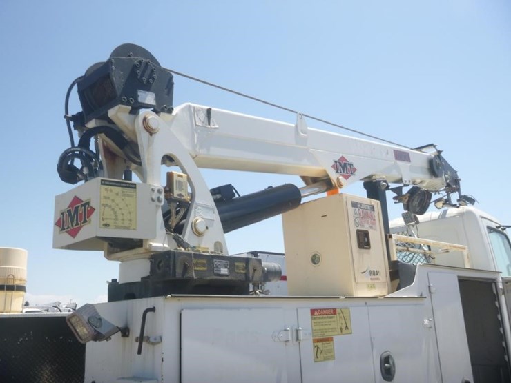 2013-hino-268-image-12