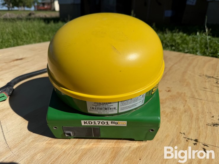 john-deere-starfire-3000-image-1
