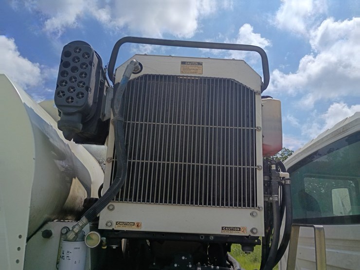 2015-international-durastar-4300-image-97