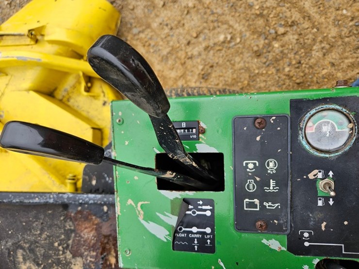 john-deere-f935-image-23