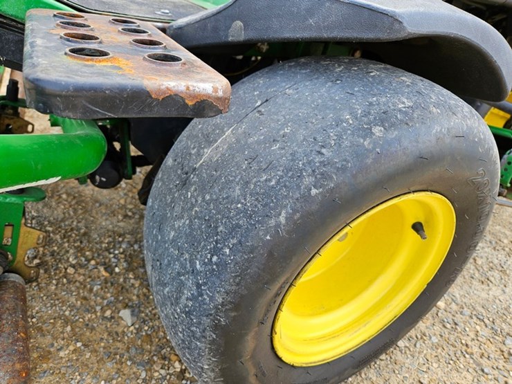 john-deere-2500e-image-13