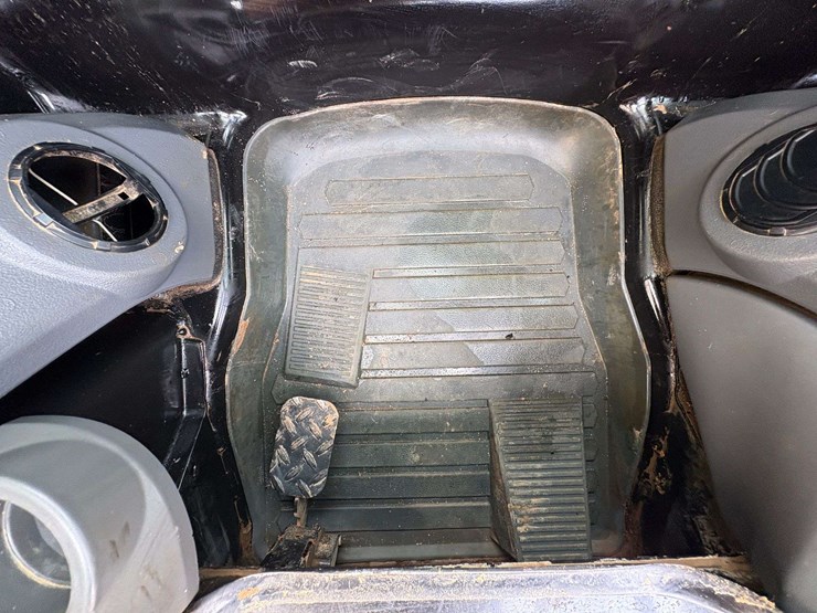 2014-caterpillar-299d-image-14