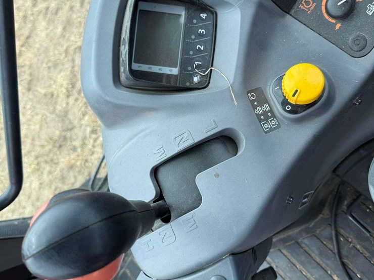 2021-kubota-m6-141-image-60