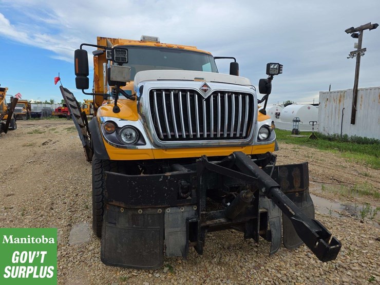 2011-international-workstar-7600-image-8