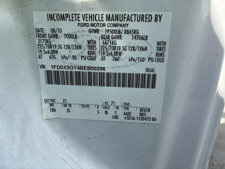 2011-ford-f550-image-18