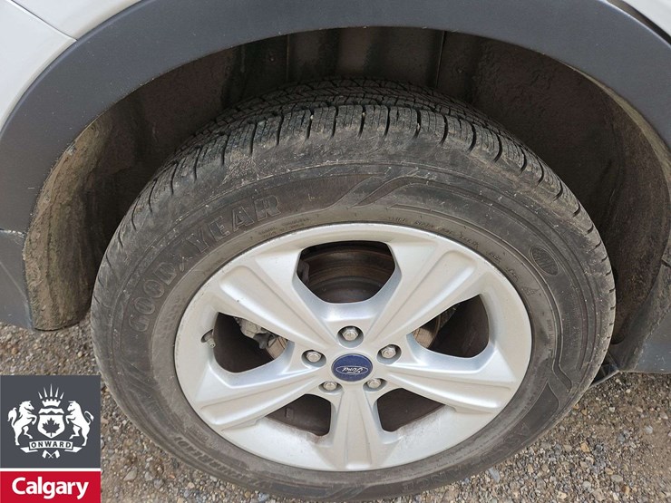 2016-ford-escape-image-11