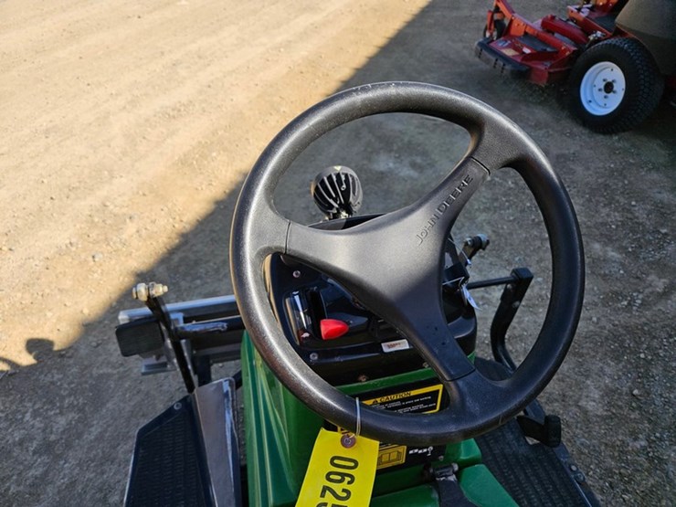 2011-john-deere-1200-image-21