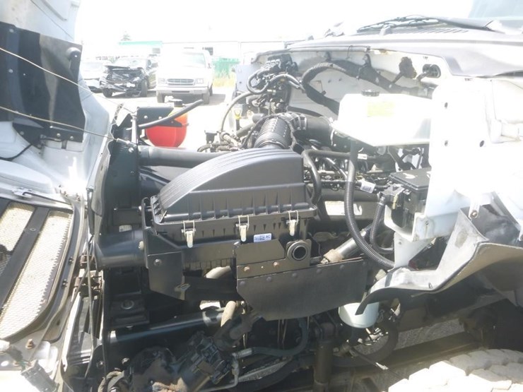 2015-ford-f650-image-26