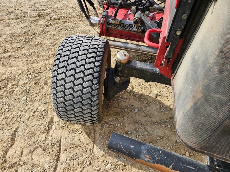 #5038-•-toro-reel-master-5210f-fairway-mower-image-16